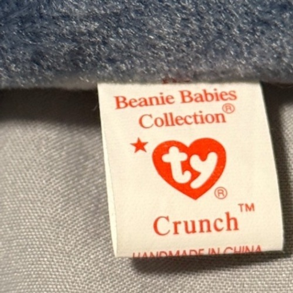 Ty Beanie Babies Crunch the Shark 1996 Blue White Plush Toy Tags Attached - Picture 5 of 7